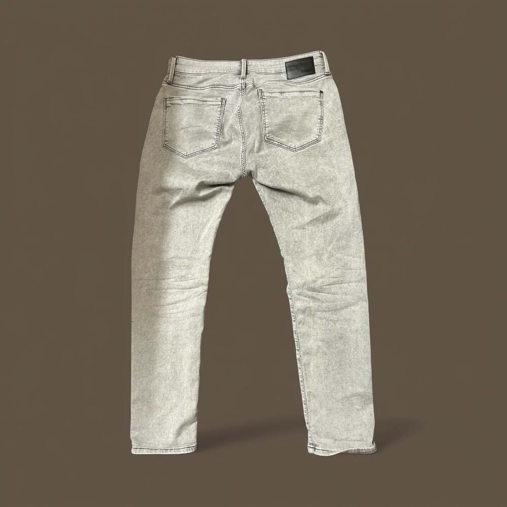 Men's Jake Slim Leg In Light Smoke Supermove – Mavi Jeans - Picture 2 of 5